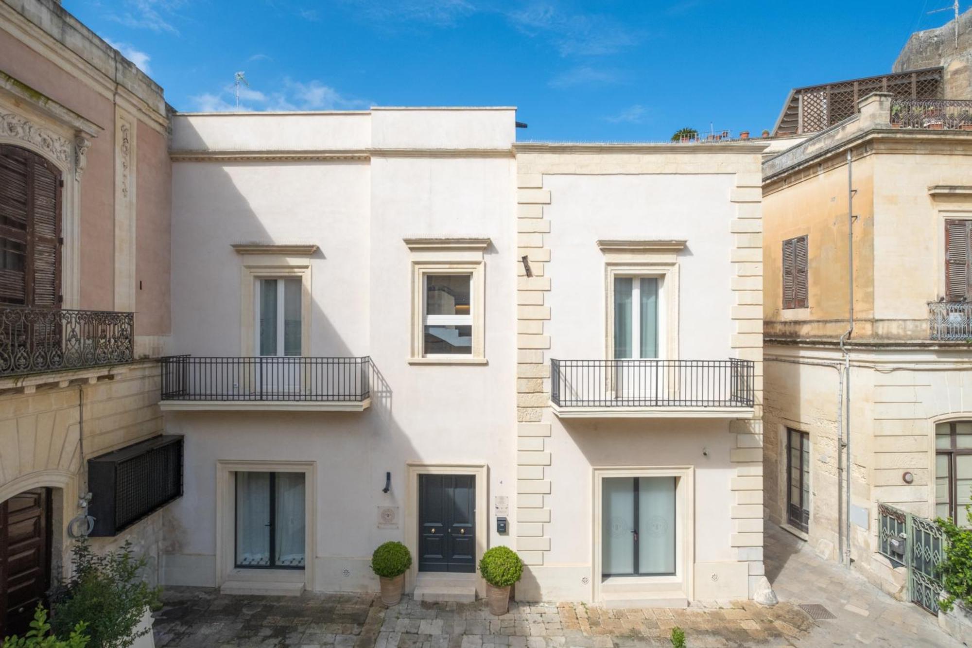 Palazzo Paisiello - Luxury Rooms Lecce Exterior photo